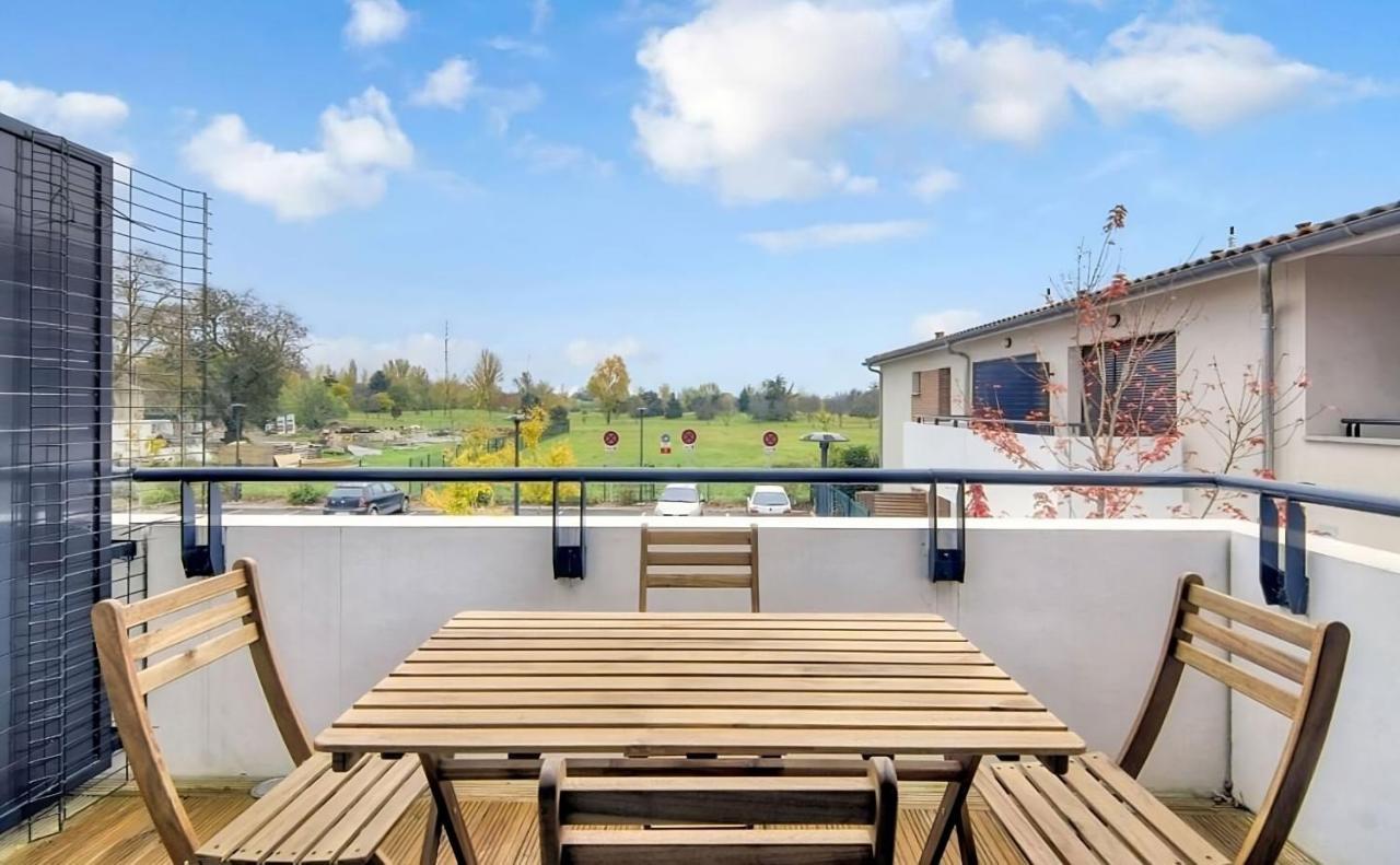 Le Lamartine - T3 Dans Un Parc Apartment Frouzins